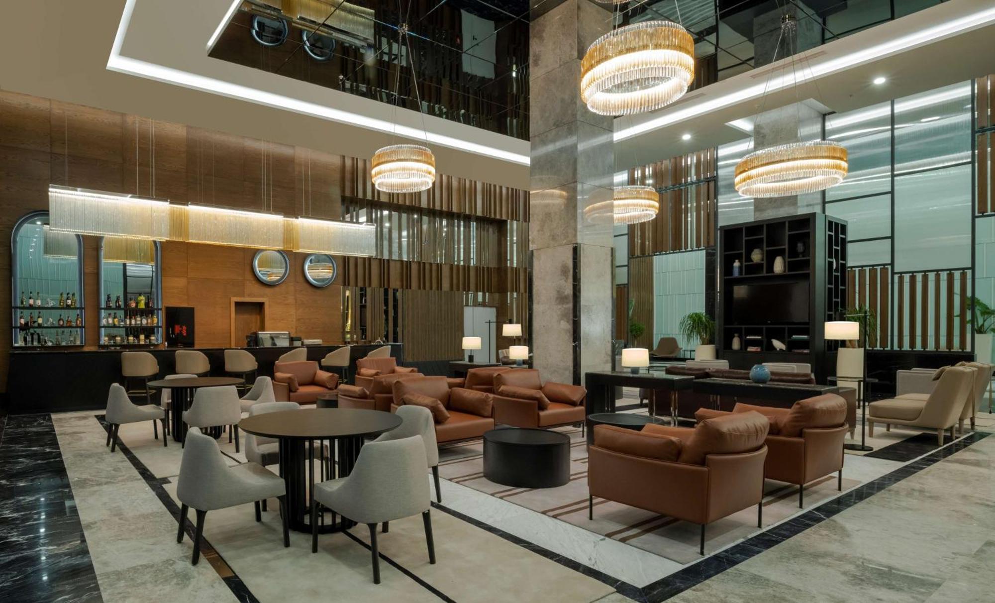 Hotel Doubletree By Hilton Manisa Esterno foto